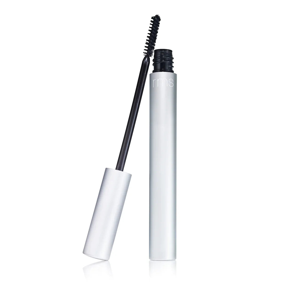 Mascara vs. Eyeliner: Which Should You Choose?